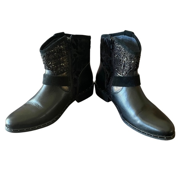 Unity in Diversity Black and Gray Ankle Boots - Picture 3 of 11